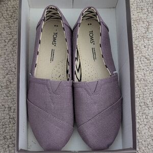 New - Purple TOMS Slip-on Flats
